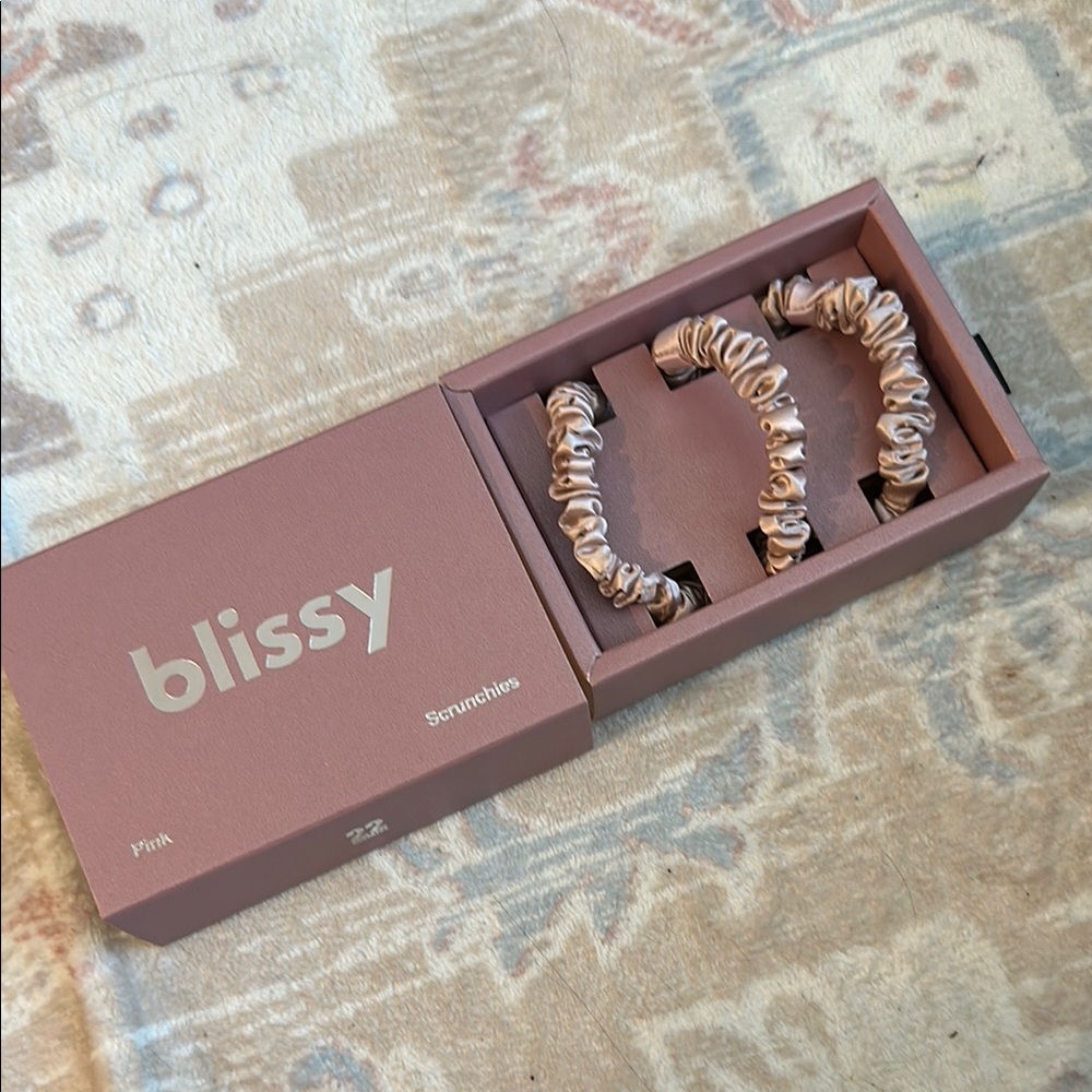 Blissy Pink 100% Mulberry Silk Scrunchies